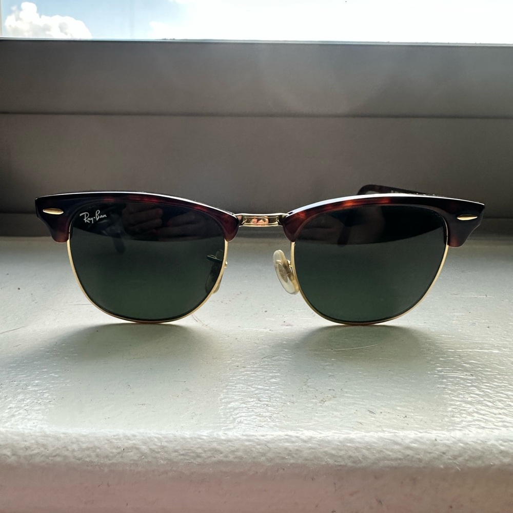 Ray-Ban Clubmaster Classic Tortoise and Gold Sunglasses